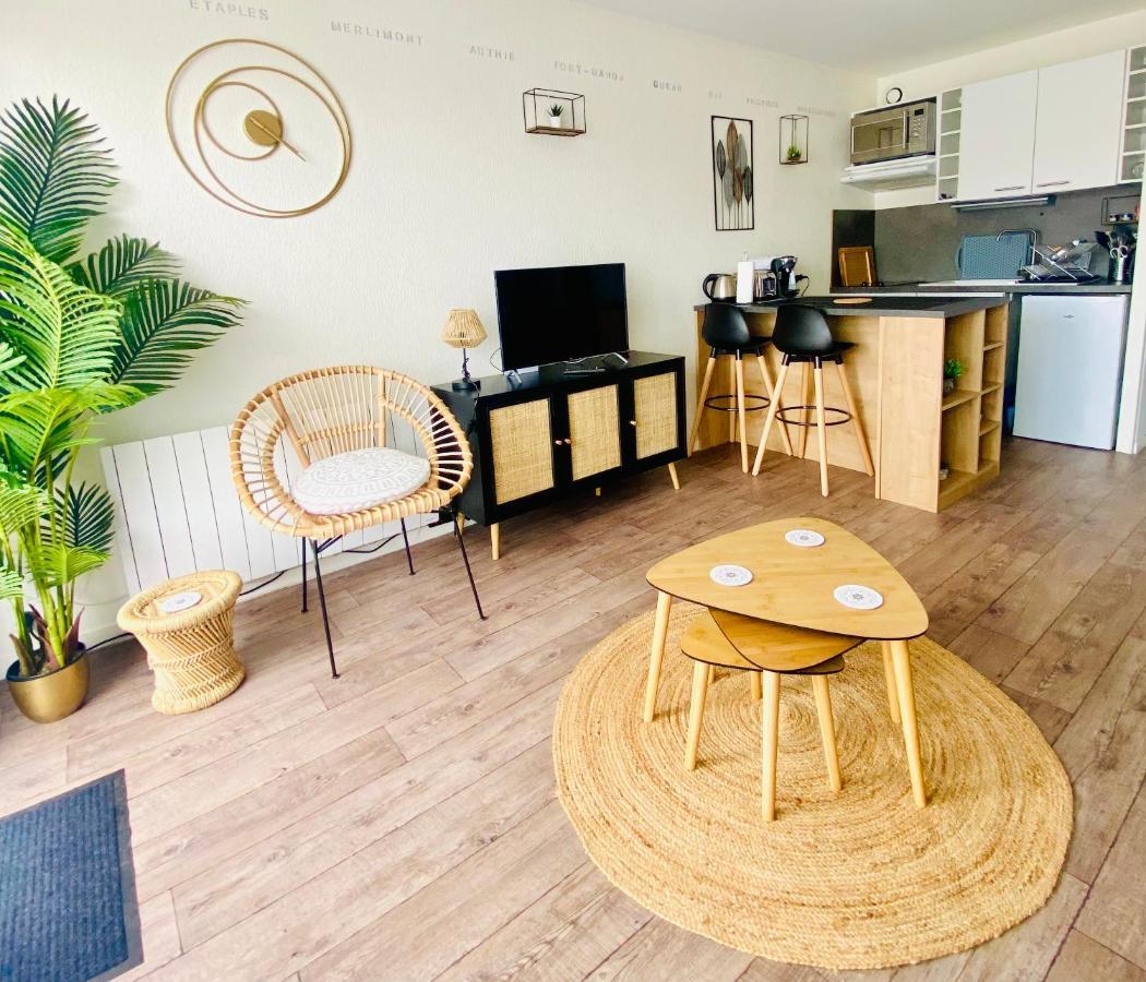Studio Entre Mer Et Dunes Avec Balcon Vue Laterale Mer 50M Plage Pour 3 Pers Wifi Menage Compris Fort-Mahon-Plage Exterior photo